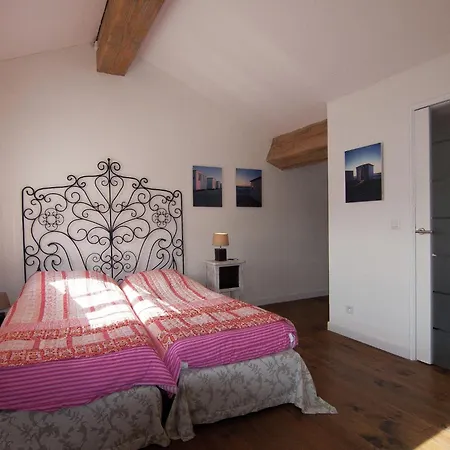 Prázdninový dům Cozy In Roussines, Dordogne, Cleaning Included *