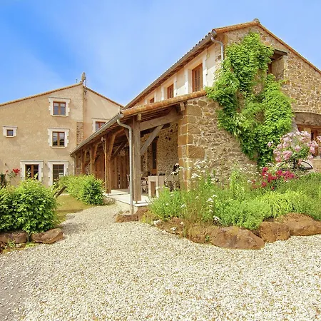 بيت للعطل Cozy In Roussines, Dordogne, Cleaning Included *