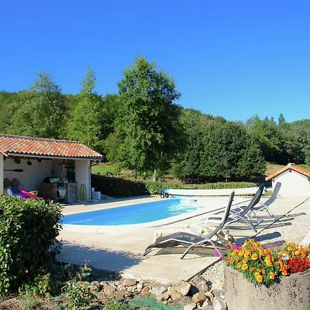 بيت للعطل Cozy In Roussines, Dordogne, Cleaning Included Roussines