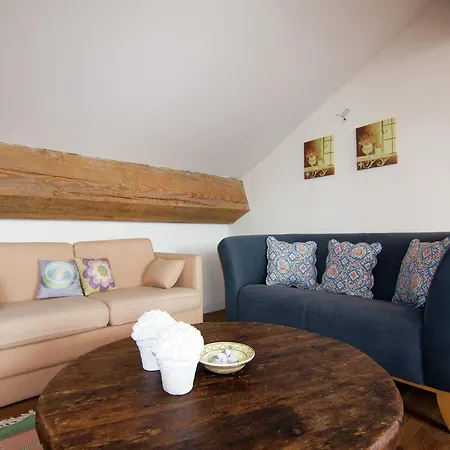 Cozy In Roussines, Dordogne, Cleaning Included בית נופש