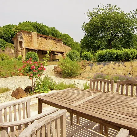 Cozy In Roussines, Dordogne, Cleaning Included *