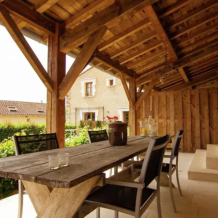 Cozy In Roussines, Dordogne, Cleaning Included *